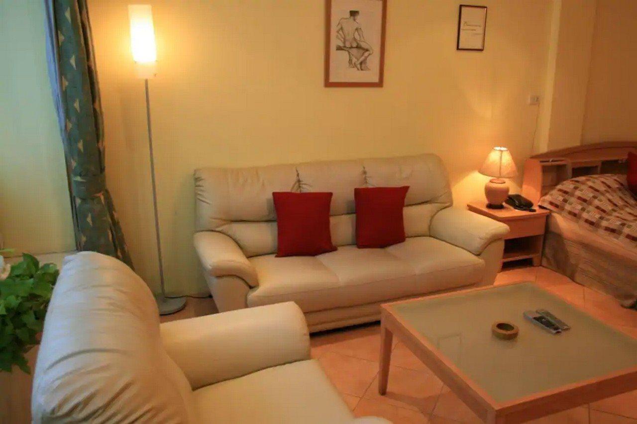 Aquarius Gay Guesthouse & Sauna Patong Eksteriør bilde