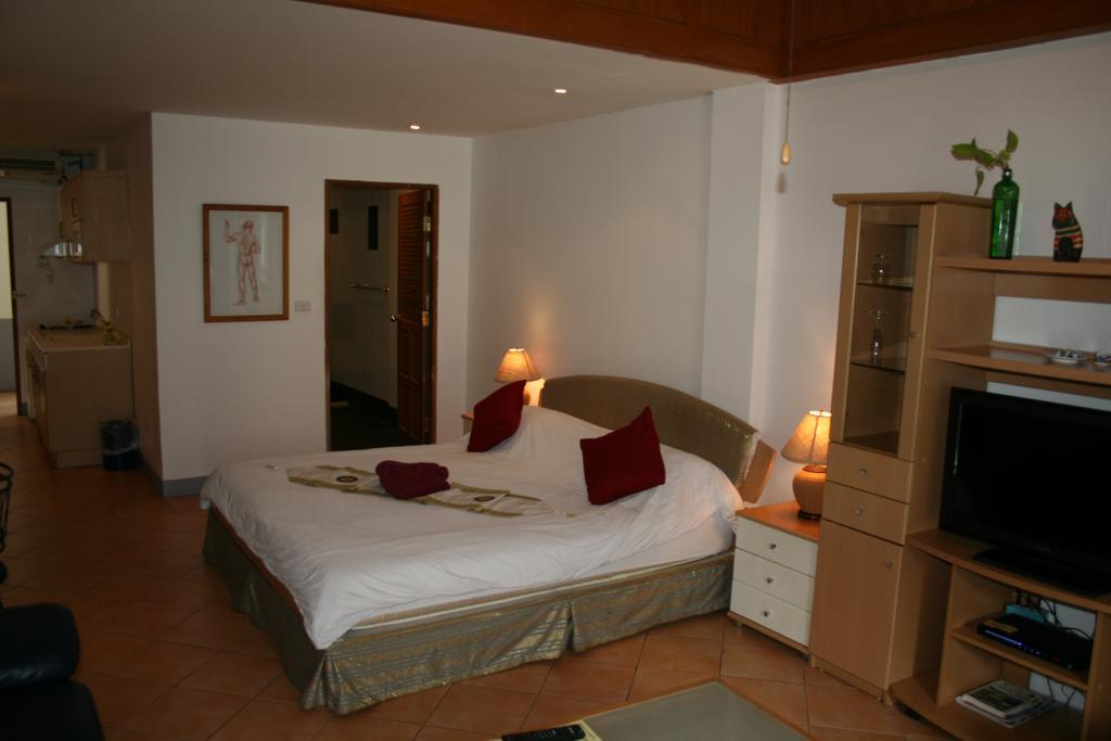 Aquarius Gay Guesthouse & Sauna Patong Eksteriør bilde