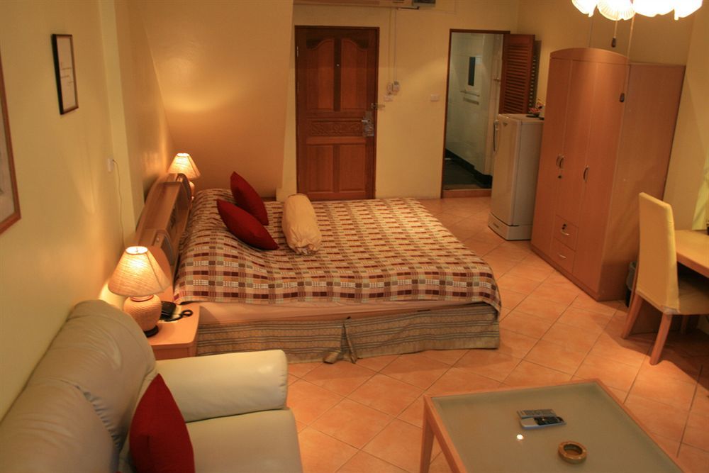 Aquarius Gay Guesthouse & Sauna Patong Eksteriør bilde