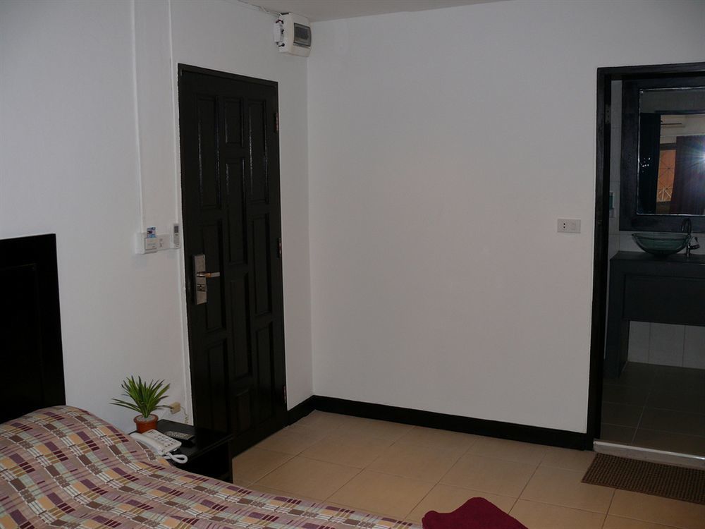 Aquarius Gay Guesthouse & Sauna Patong Eksteriør bilde